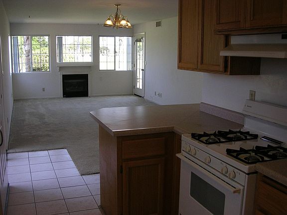 2nd image of 4756 W Point Loma Blvd Unit A