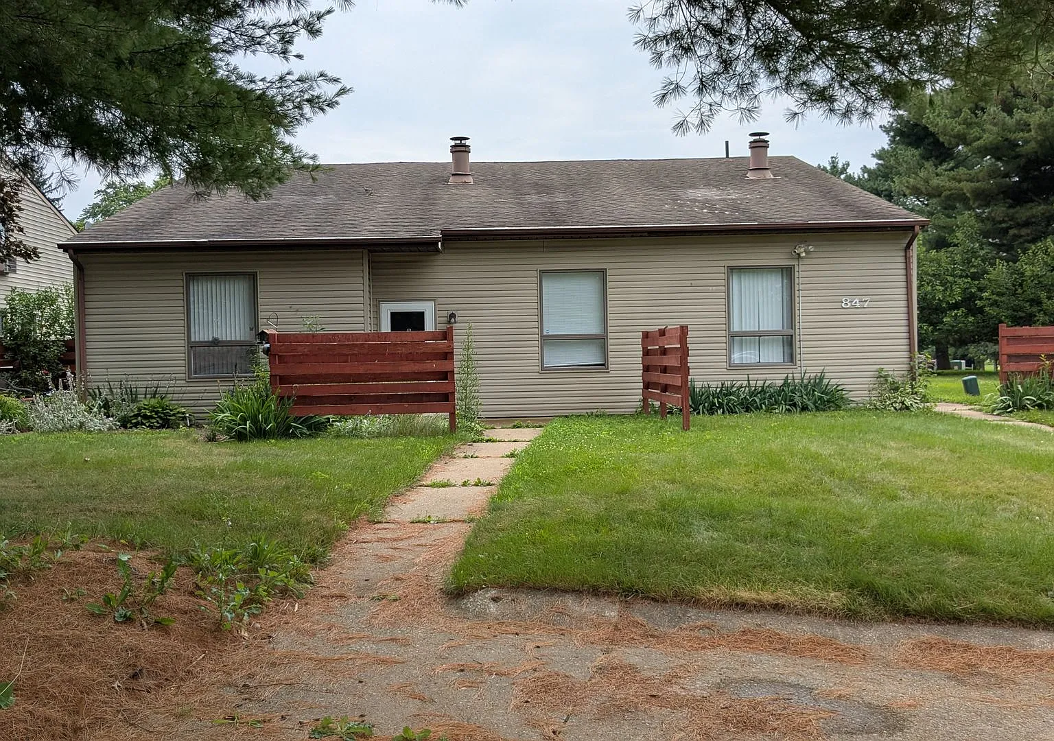 MN Cedar Village (847) — Photo 1