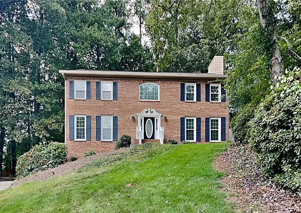 3163 Oak Springs Way