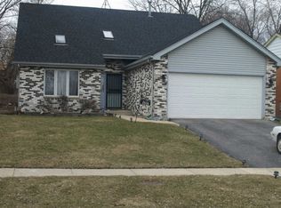 2636 Woodworth Pl, Hazel Crest, IL 60429