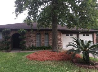 838 Voyager Dr, Houston, TX 77062