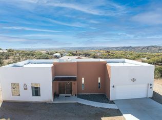 231 Premio Ct, Rio Rico, AZ 85648
