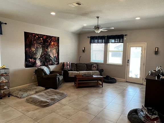 4th image of 2114 Nelle Way