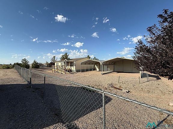 3rd image of 300 Black Range Ave