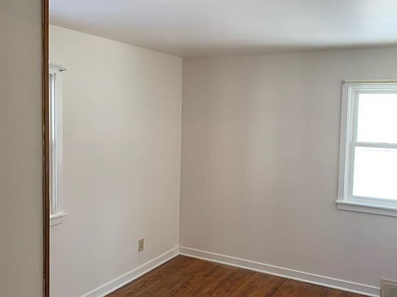 3rd image of 317 S Tryon St Unit 1