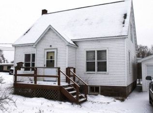 112 4th St, Montello, WI 53949