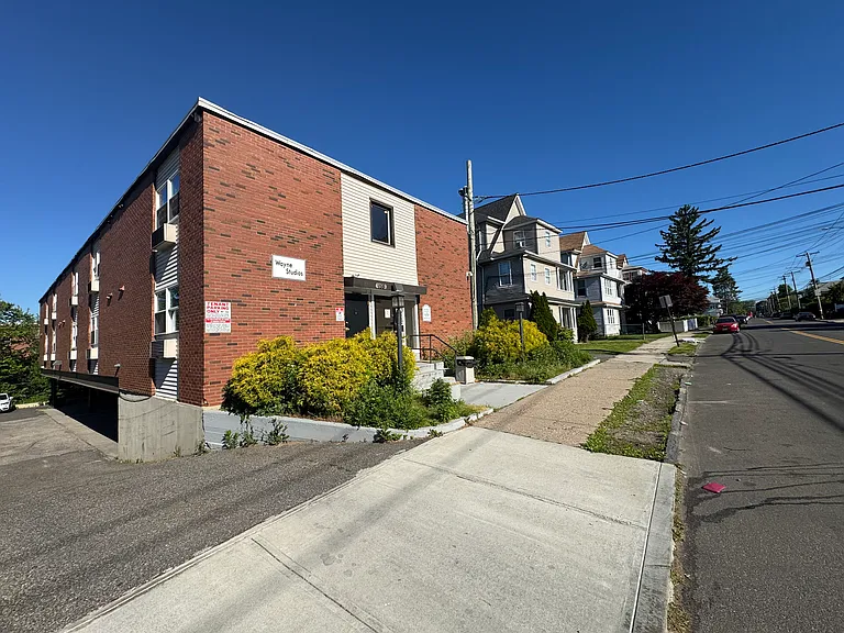 155 Wayne St #2B — Photo 8
