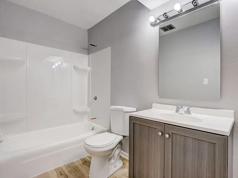 6306 W Lakefield Dr — Photo 8