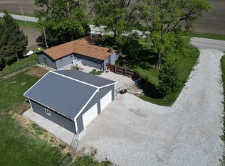7191 E William St, Oakley, IL 62501
