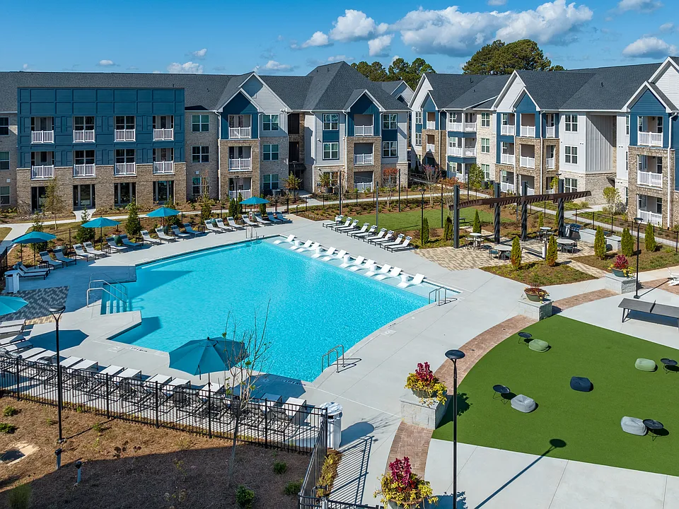Celadon on Club Apartments
