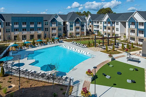 Celadon on Club Apartments Photo 1