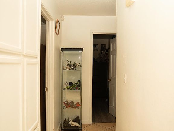 5th image of 3917 Westfall Ln