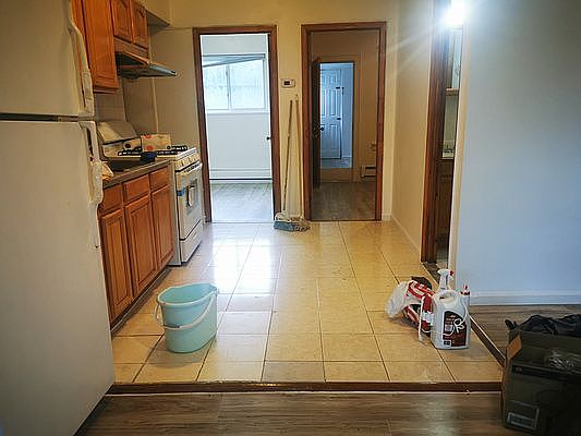 2nd image of 63-122 Alderton St #1