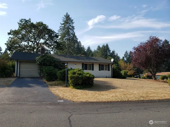 112 Candlewyck Drive W, Lakewood, WA 98499