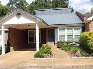 116 Emerald Lake Dr, Dothan, AL 36303