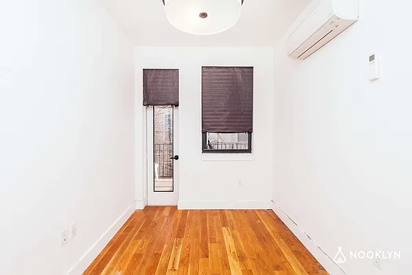 Rented by Nooklyn NYC LLC | media 52