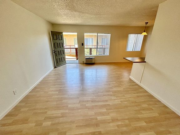 2nd image of 4434 49th St APT 13