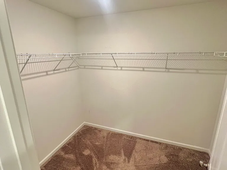 108 Horncastle Ct — Photo 27