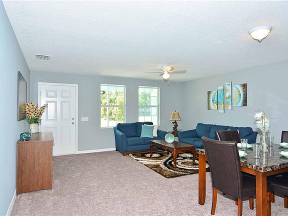 5th image of 2404 E Columbus Dr