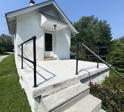 5th image of 794 Bearhill Rd