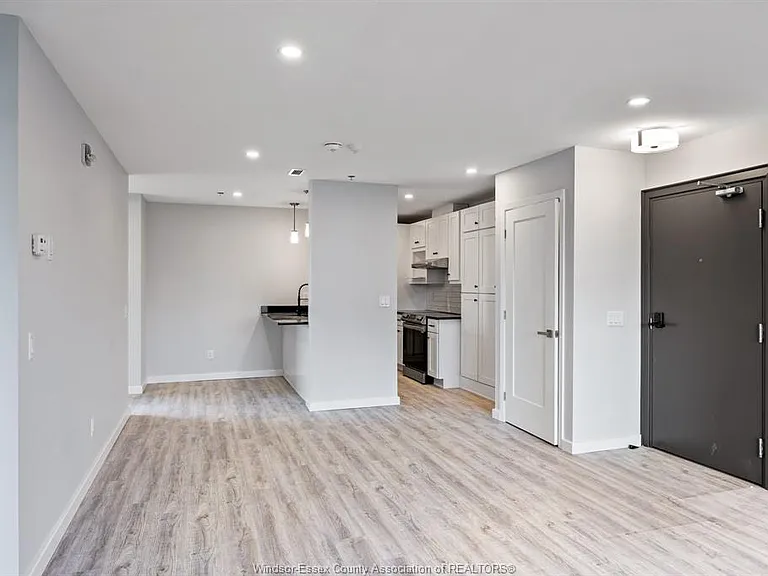 1500 Ouellette Ave #401 — Photo 30