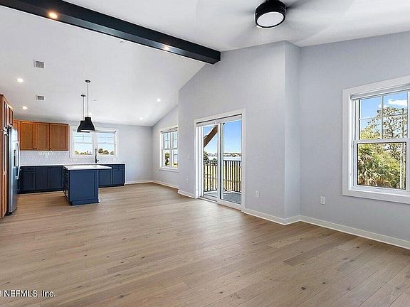3rd image of 4607 Ocean St #201