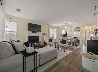 536 Crestridge Ct, Stone Mountain, GA 30083