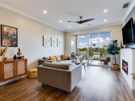 14931 Park Lake Dr #PENTHOUSE 9, Fort Myers, FL 33919