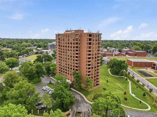 2121 S Yorktown Ave APT 706, Tulsa, OK 74114