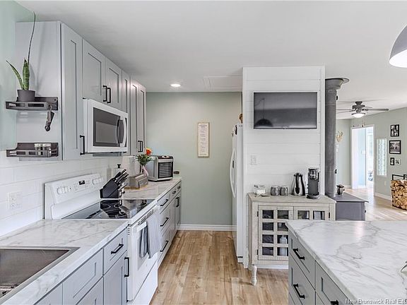 5th image of 529 Glebe Rd