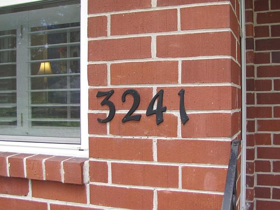 5th image of 3241 Corby St
