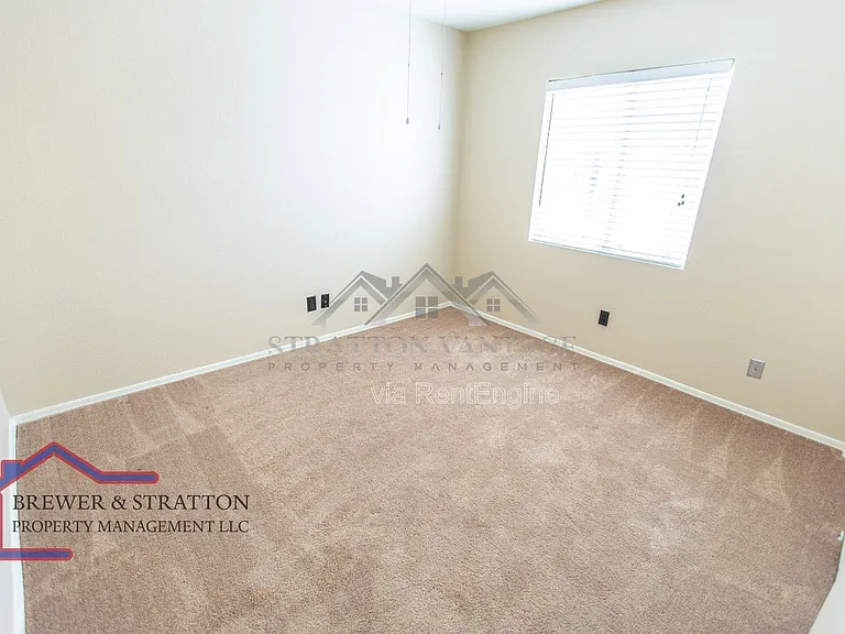 4962 E Holmes Ave — Photo 38