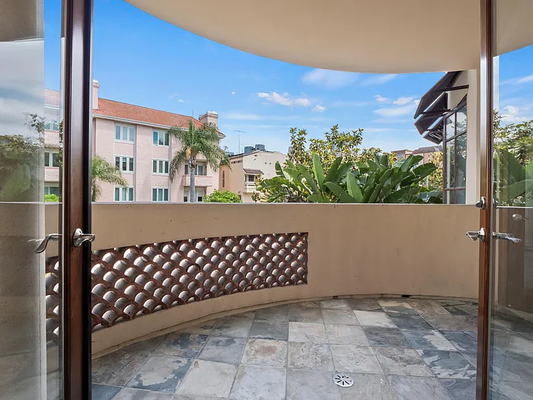 10364 Almayo Ave #201 — Photo 37