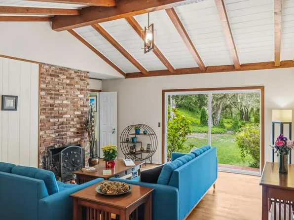 25193 Flanders Dr, Carmel, CA 93923
