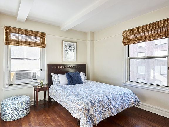 3rd image of 131 E 93rd St APT 8A