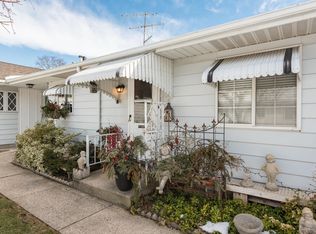 5921 Leisure South Dr SE, Kentwood, MI 49548