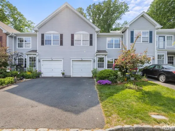 203 Wellington Park Dr, Princeton, NJ 08540