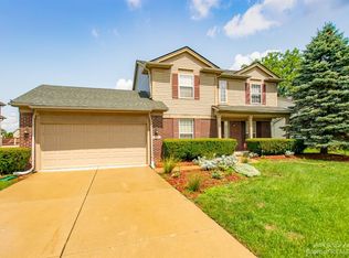 7393 Wellington Ln, Ypsilanti, MI