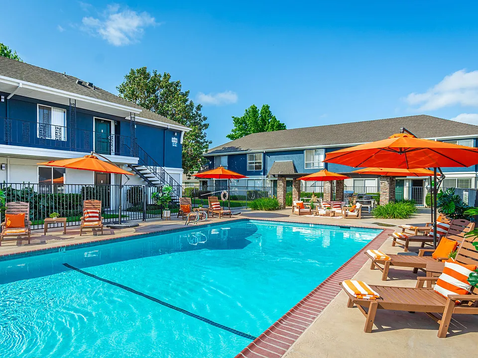 Stratford Villas Apartments