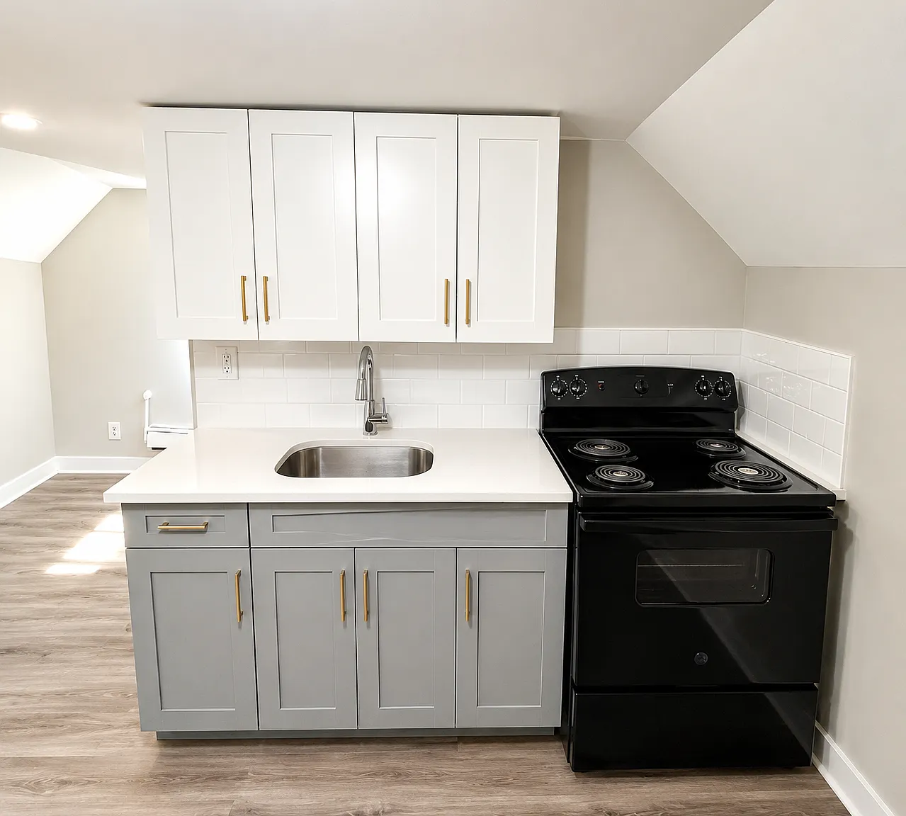 4 bed, 1.5 bath, 950 sqft, $2,495 — Photo 2