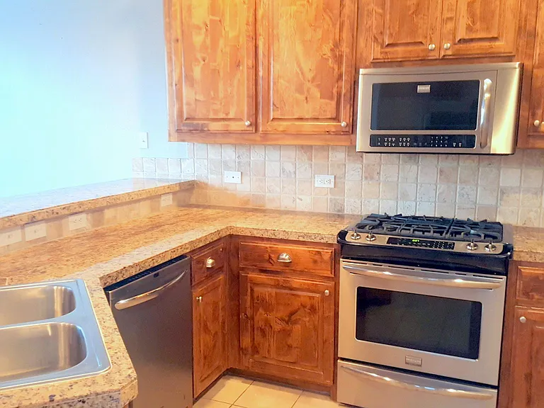 2655 Venice Dr #4 — Photo 7