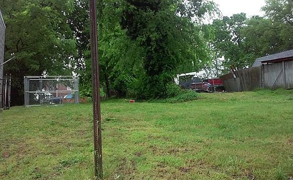 3rd image of 533 Mosby St