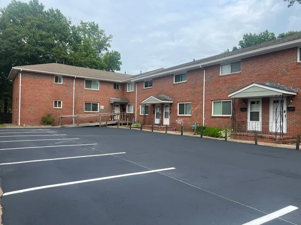 Woodview Townhomes, 6010 Jefferson Ave APT 24, Newport News, VA 23605