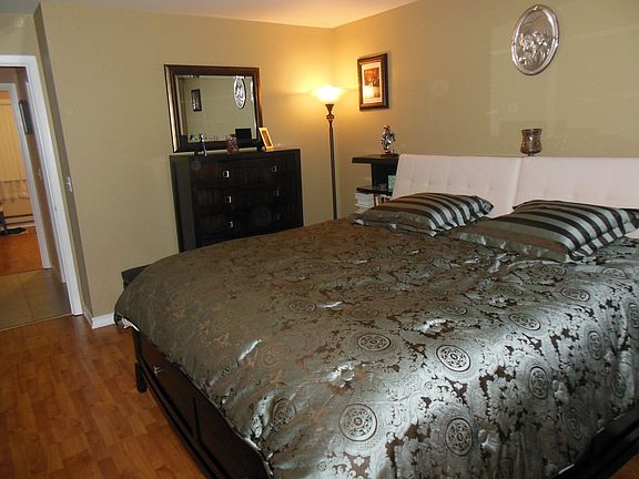 4th image of 164 S Waters Edge Dr APT 102