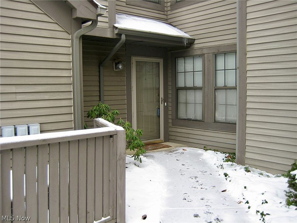 1st image of 3 Saint Andrews Ct Unit 4059-3