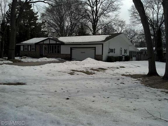 2nd image of 1695 Petoskey Dr