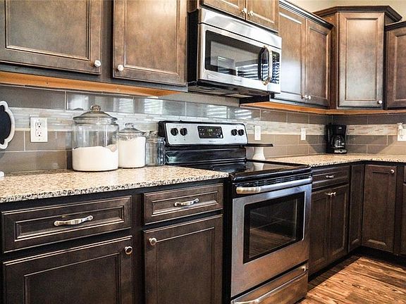 5th image of 2909 N 13th Pl