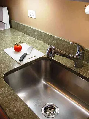 Sold by CityView Real Estate Inc. | media 19