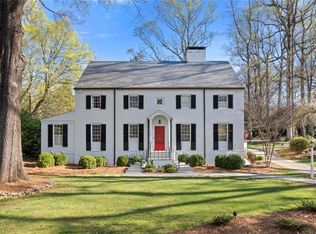 2833 Forest Dr, Winston Salem, NC 27104
