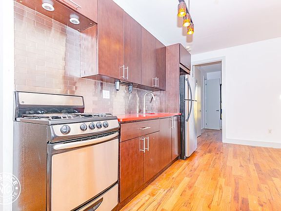 4th image of 469 Park Pl #4BB